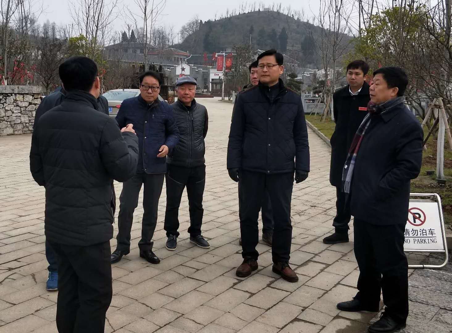 (株) 韓國(guó)MK會(huì)社會(huì)長(zhǎng)韓東協(xié)蒞臨朱砂古鎮(zhèn)考察